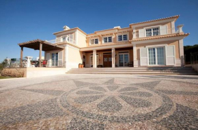 Ericeira Ocean-View Family Villa